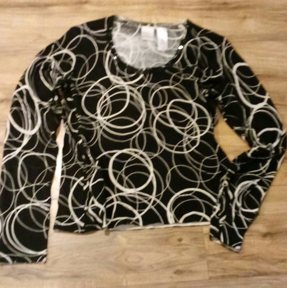 THIS TOP IS STUNNING ❤❤❤